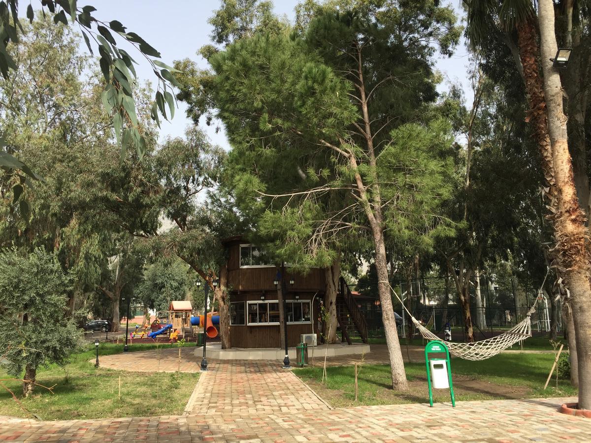Lemonpark House Complex